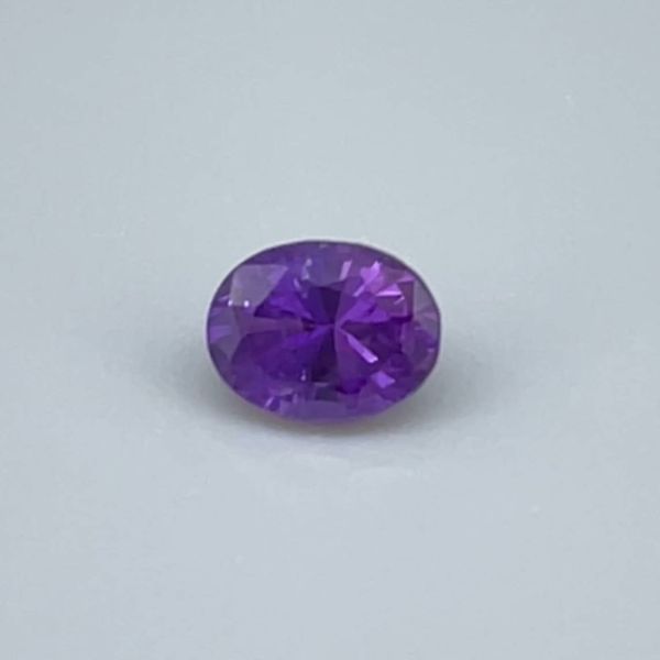 0.68克拉無燒無處理斯里蘭卡豔彩紫羅蘭色藍寶石 