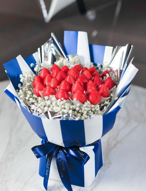 【情人節限定】la Saint-Valentin 法式情人草莓花束 My Dear strawberries,草莓,花禮,花束,浪漫,送禮,創意禮物,strawberry,bouquet,禮物,生日禮物,生日創意禮物,祝福