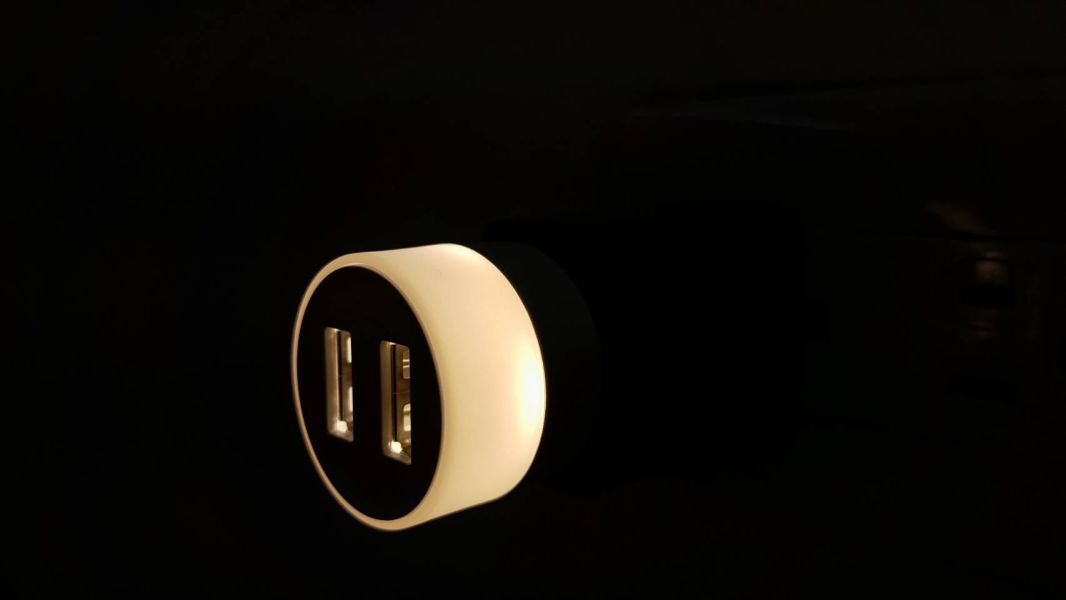 USB一托二分支器LED小夜燈 台灣出貨,USB一托二分支器LED小夜燈,亮度1W,黃光,白光,USB插孔,小夜燈,小燈,USB插孔,LED燈,夜燈