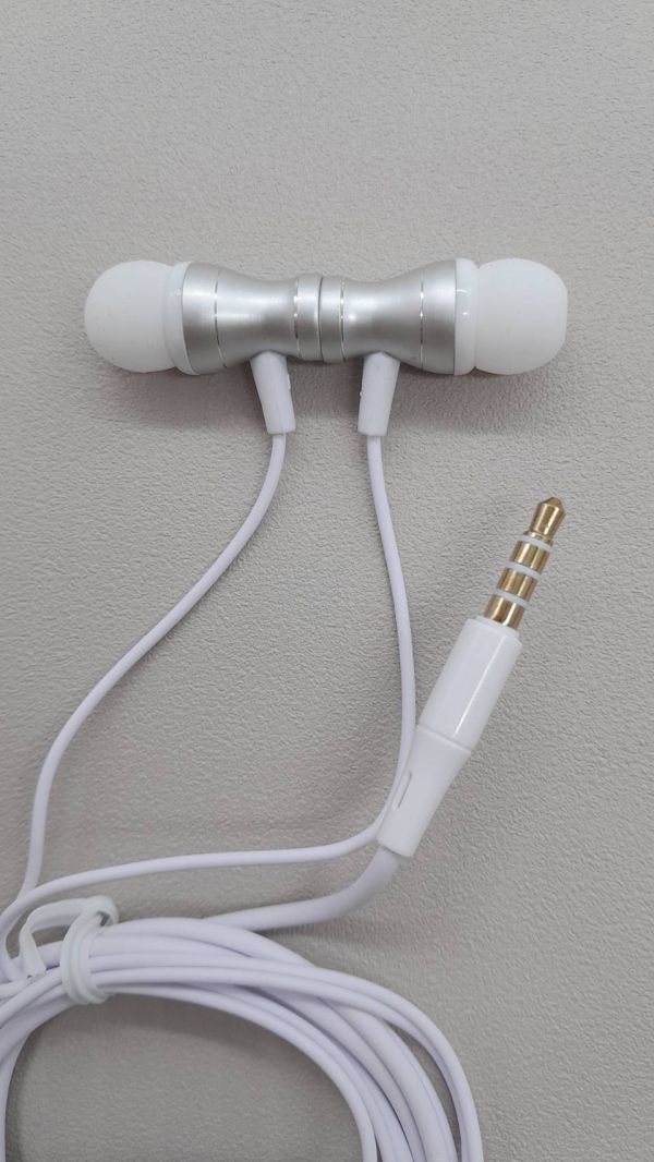 磁吸鋁合金掛頸式線控耳機麥克風 磁吸鋁合金掛頸式線控耳機麥克風,耳機,耳機麥克風,線控耳機,磁吸耳機,掛頸式耳機,有線耳機,滑動式調音樂
