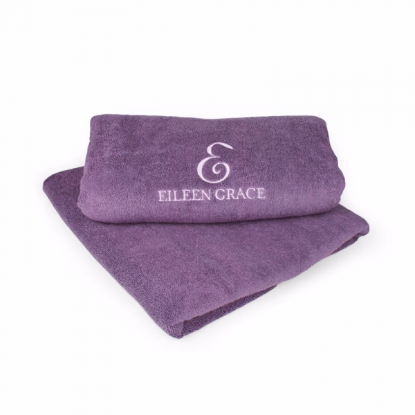 妍霓絲 MIT紫色繡線浴巾 (附送品牌不織布袋1入)