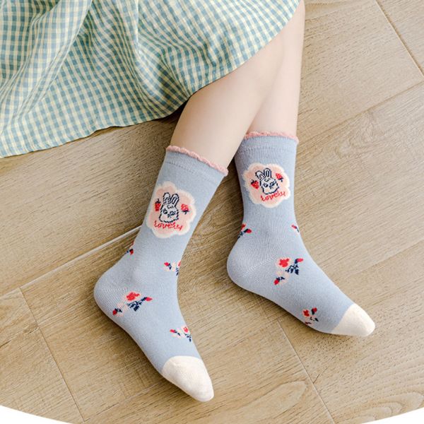 /秋冬童襪/原創設計 兔子格紋＆小花中筒襪-一組三雙 