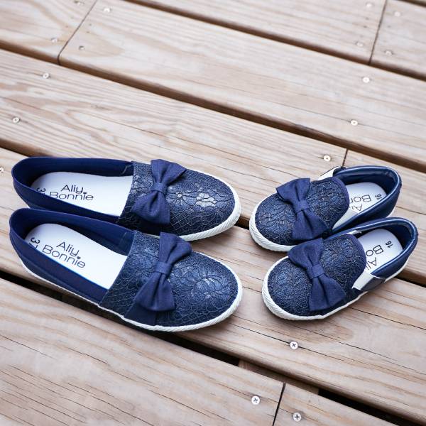現貨 台灣製親子鞋 蕾絲魔鬼氈兒童休閒鞋-深藍色大人 台灣製親子鞋,兒童休閒鞋