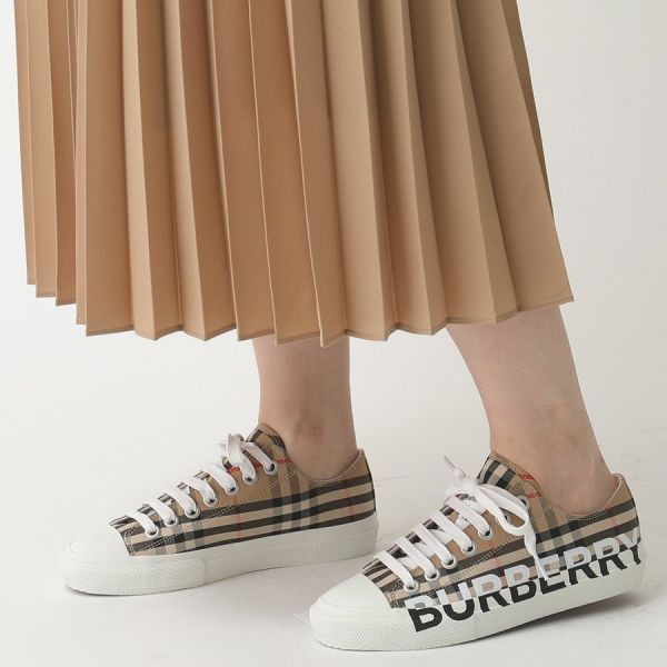 日本代購-BURBERRY 經典格紋配皮休閒鞋2(售價已折) BURBERRY 經典格紋配皮休閒鞋