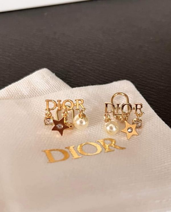Dior 迪奧星星+珍珠+鑽夾式耳環 Dior 迪奧星星+珍珠+鑽夾式耳環