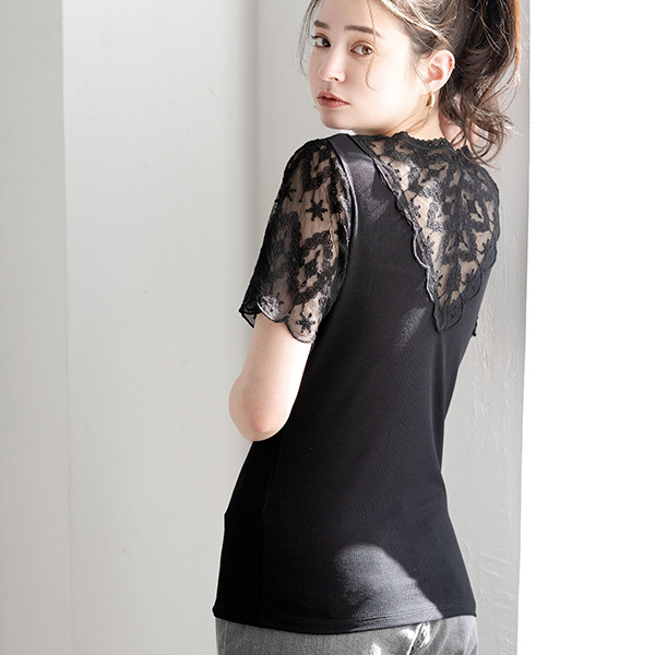 日本代購-透膚蕾絲造型領上衣(共三色/M-3L) 日本代購,透膚,蕾絲