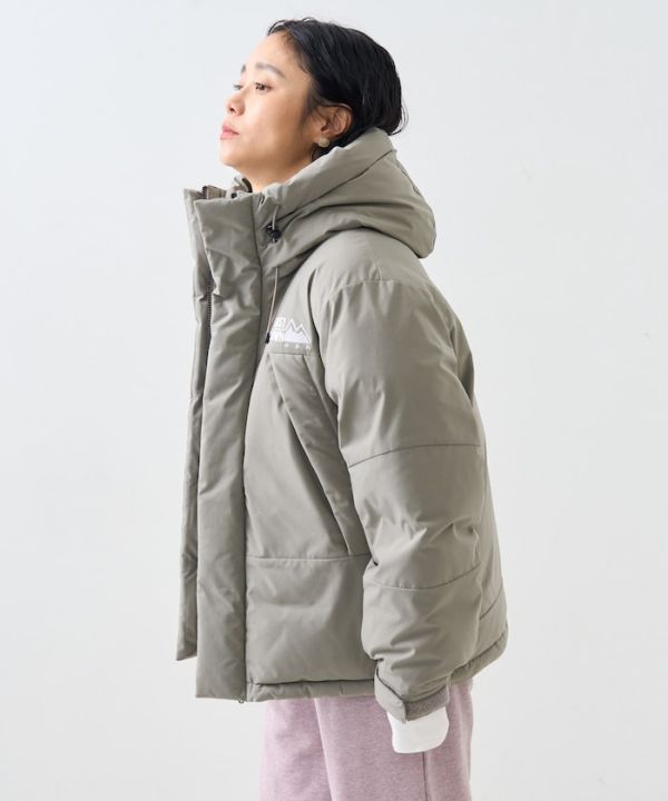日本FREAK'S STORExFIRST DOWN合作款拼接短版羽絨外套(售價已折) 日本FREAK'S STORExFIRST DOWN合作款拼接短版羽絨外套