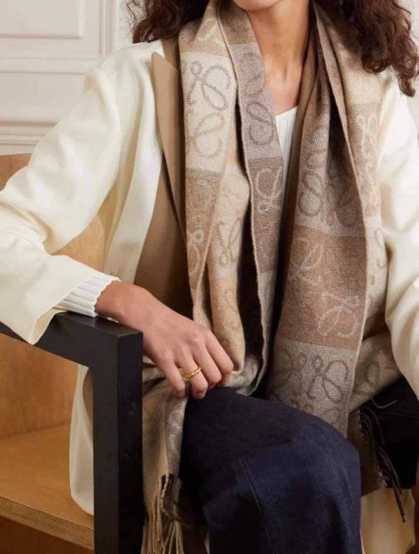 LOEWEAnagram scarf in wool and cashmere圍巾(售價已折) LOEWE,限量,,LOGO,圍巾