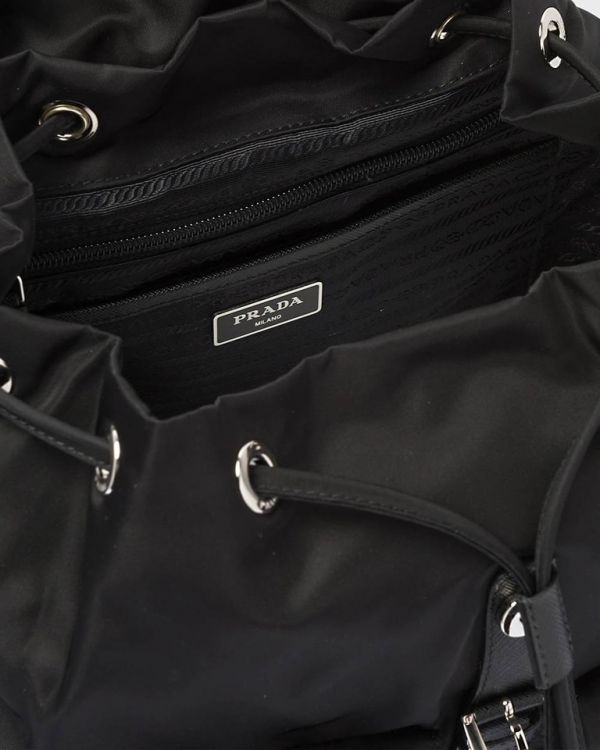日本代購-Prada 雙口袋三角標後背包 日本代購-Prada 雙口袋三角標後背包