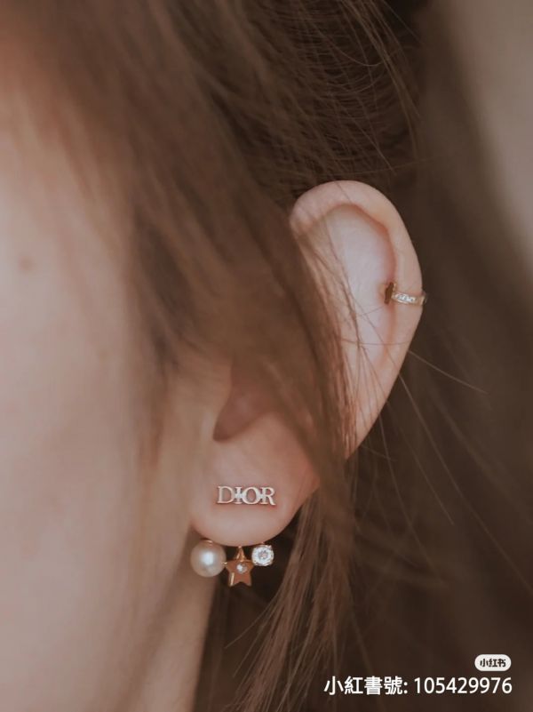 Dior 迪奧星星+珍珠+鑽針式耳環 Dior 迪奧星星+珍珠+鑽針式耳環