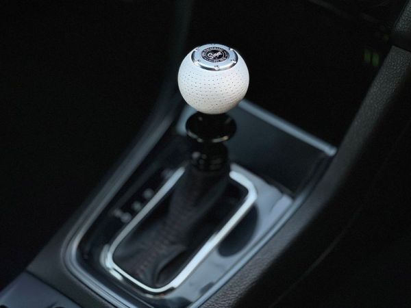 SUYA Shift Knobs and CVT Shift Lever (Nappa Leather) 