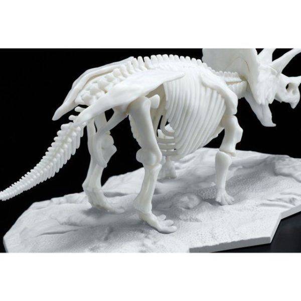 BANDAI 萬代 恐龍組裝模型 LIMEX骨骼 三角龍/5061660 BANDAI,萬代,恐龍組裝模型,LIMEX,LIMEX骨骼,三角龍,5061660,4573102616609
