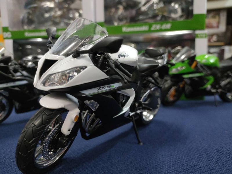 阿莎力日版川崎忍者ZX6R ZX-6R 1:12 重機模型1/12 - 阿莎力玩具