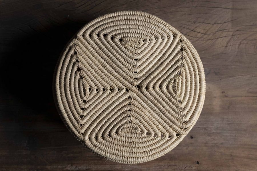 拉菲草編織圓形托盤 