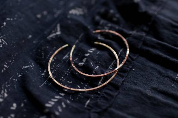 MUCAO | 蝕 solar eclipse系列：細黃銅C型單圈手環 