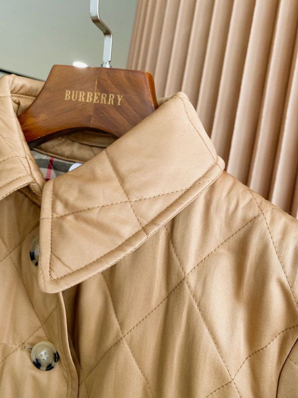 Burberry 80498681女款菱形絎縫溫控夾克  新卡其色  L/XL 