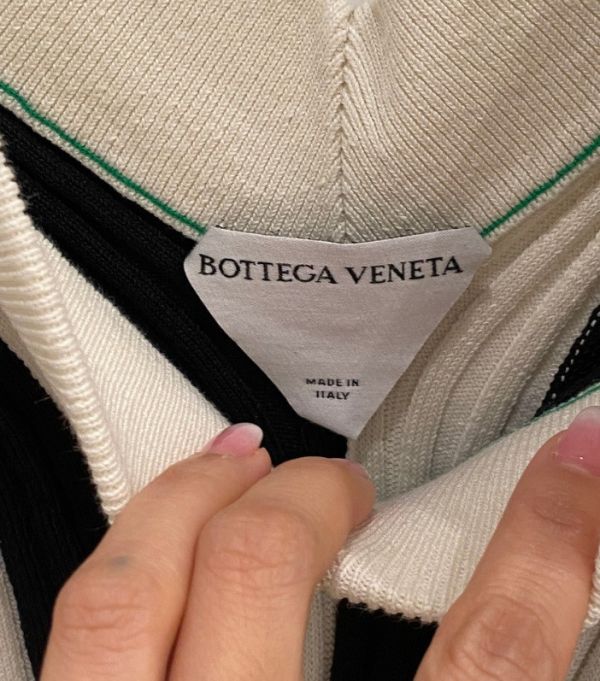 Bottega Veneta 女款條紋羅紋針織V領上衣    XS/M Bottega Veneta 女款條紋羅紋針織V領上衣