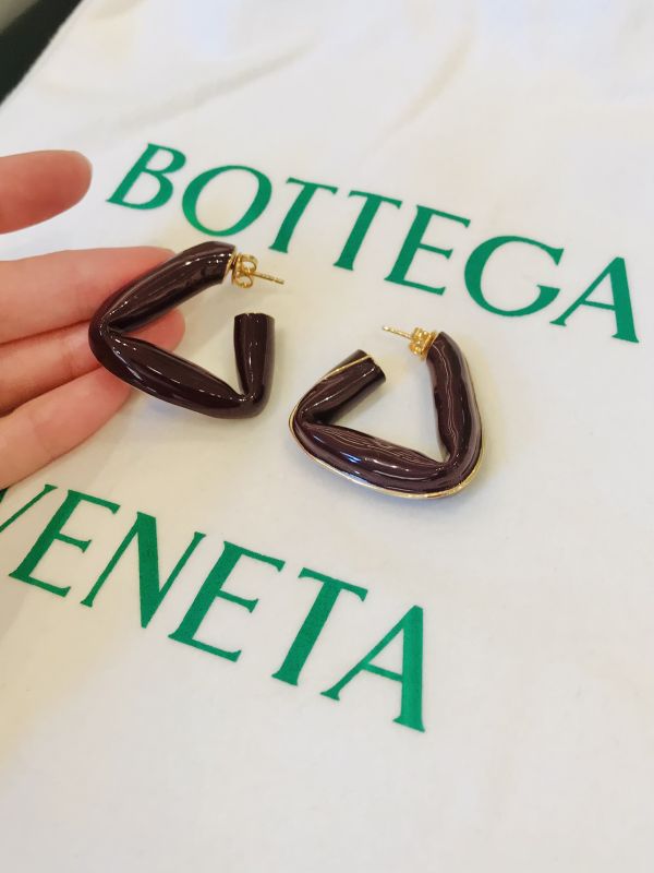 Bottega Veneta 665785 925 純銀鍍金琺瑯三角耳環    甘納許巧克力 