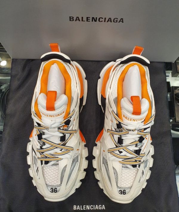 Balenciaga 542436 女款 Track 網眼和尼龍運動鞋 白色/橘色  EU 35/36/37/38/39 Balenciaga 女款 542436 Track 網眼和尼龍運動鞋