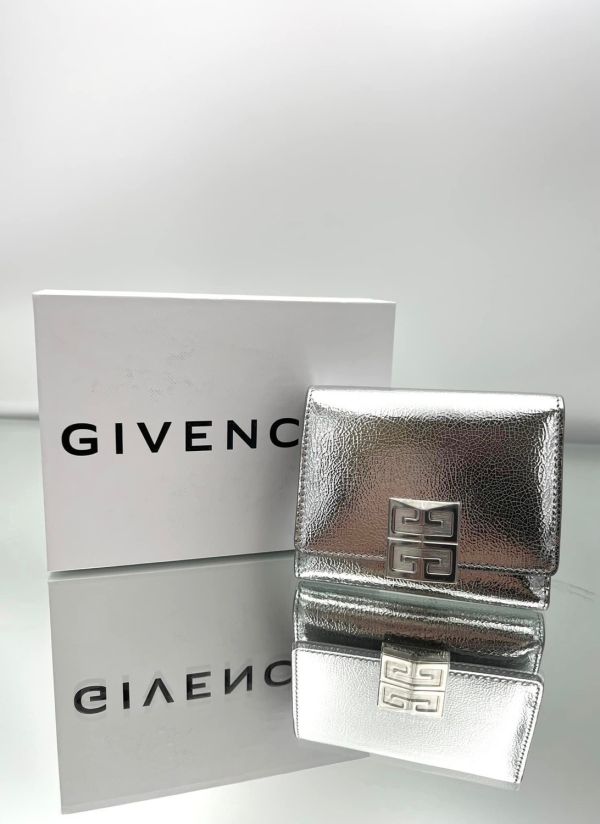 Givenchy 4G 層壓皮革三折錢包 銀色﻿ 
