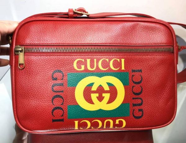 Gucci 523589 Logo 圖紋印刷信使郵差斜背包 紅色 