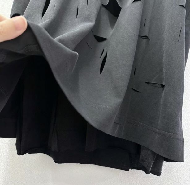 Givenchy 男款 超大版型短袖破壞效果鏤空棉T/上衣    黑色    S/M/L/XL Givenchy 男款 超大版型短袖破壞效果鏤空棉T/上衣    黑色    S/M/L/XL