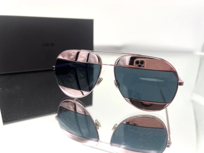 Dior  Split 雙色飛行員太陽眼鏡  粉色鏡框配藍色  Bella Hadid同款 