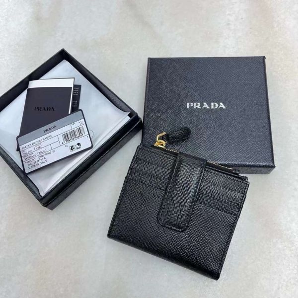 Prada 1ML047 Saffiano皮革卡夾短錢包  黑色 Prada 1ML047 Saffiano皮革卡夾短錢包 黑色