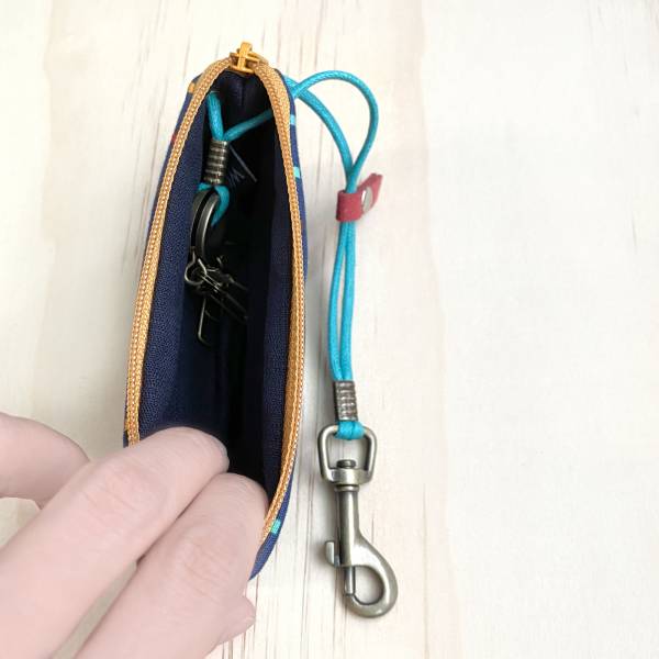 拉鍊鑰匙包 (繽紛小方格-藍) 日本布 接單生產* 鑰匙包,keyholder,鑰匙收納,キーケース,kyecase,隨身小包,客製化