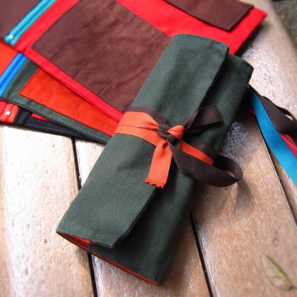 筆捲, 捲軸式筆袋 (軍綠帆布) 筆捲,工具袋,筆袋,餐具袋,卷軸式筆捲