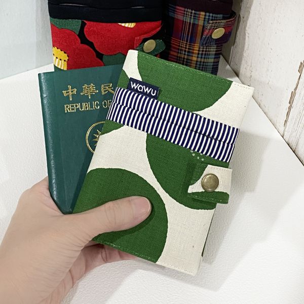 護照套+扣帶 (綠丸)  接單生產* 護照套,passportcase,パスポートケース