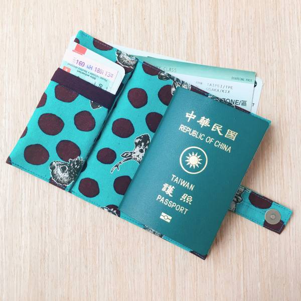 護照套+扣帶 (兔與鹿湖水綠深紫點)  接單生產* 護照套,passportcase,パスポートケース