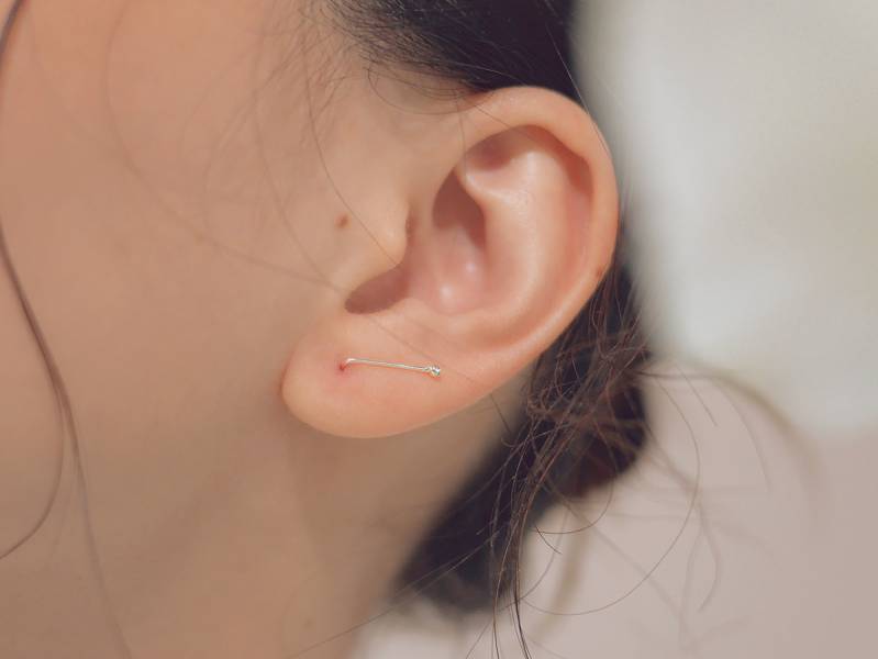 ONCE LITE | 空氣系 - 光絲純銀耳環 925純銀 幾何耳環 抗敏耳環 純銀耳環 耳環 耳釘 耳針 貼式耳環