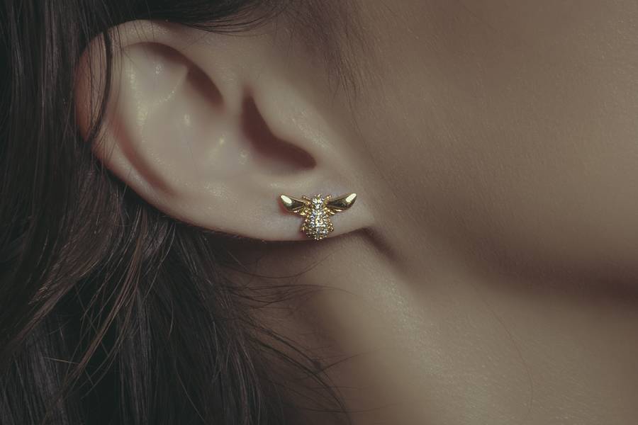  Hydromancy | Hydromancy – Tears of bee earrings * 2 colours  蜜蜂 昆蟲 鋯石 耳環