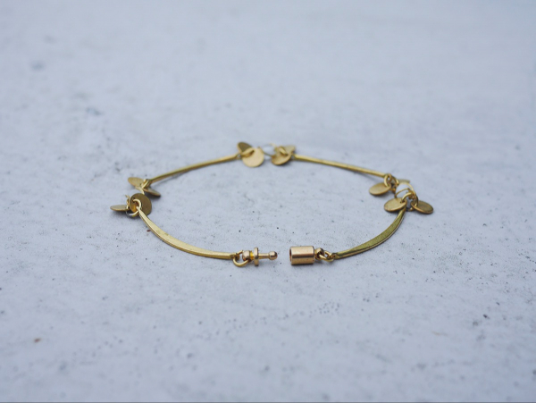Twilight series-smile curve and opal chain* bracelet brass  bracelet