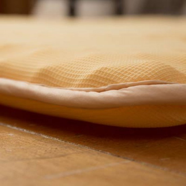 LAMINA    輕便日式床墊-香橙黃 透氣床墊,5公分,三折收納床墊,抑菌床墊,Microban床墊