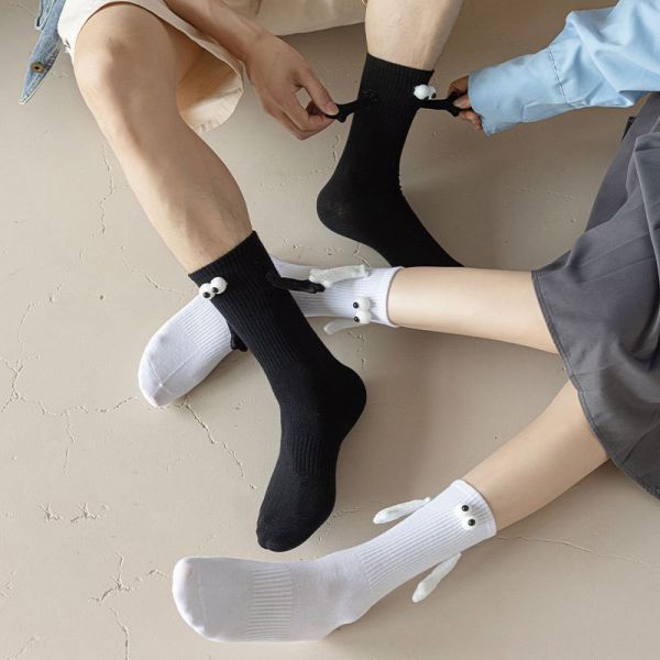 牽手襪 你才奇怪,牽手襪子,磁吸襪,閨蜜情侶,情侶襪,磁吸襪,牽腳襪,可以牽手的襪子,中筒襪.長襪,情人節禮物,小廢物