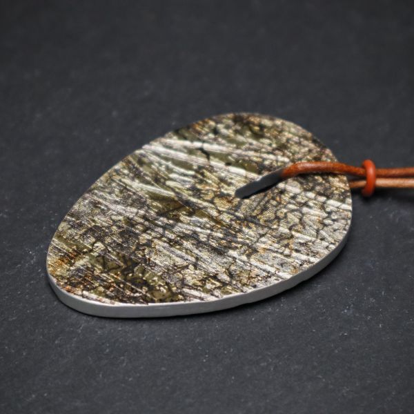 【江枚芳 Meifang Chiang Metal Arts】邊界項鍊 項鍊,長鏈,墜子,鋁,陽極處裡