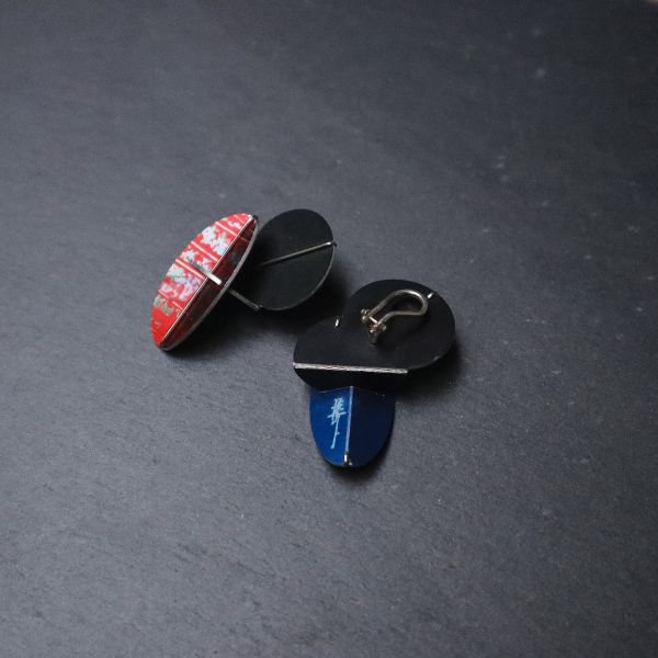 【江枚芳 Meifang Chiang Metal Arts】折葉耳夾式耳環   PICKING  LEAVES 耳環,耳夾,鋁,陽極處裡