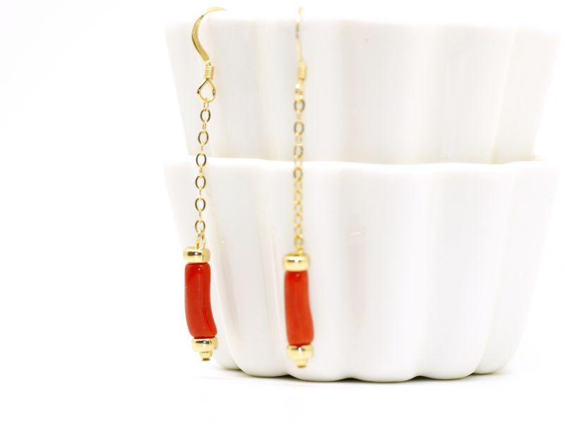 寶石耳環 垂式耳鉤 天然沙丁紅珊瑚 自然枝 14KF包金 輕珠寶 附保證書 紅珊瑚,耳環,輕珠寶,包金