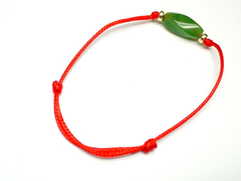 Green Jade spiral Beads Red Wax Cord Bracelet red coral,jade,jewelry,gemstone,diamond,taipei jewelry store,bracelet,ring,earrings,necklace,pendant