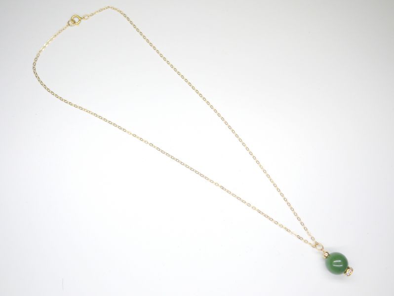 Green Jade Bead Pendant Necklace 14KF green jade,pendant,necklace,gold filled