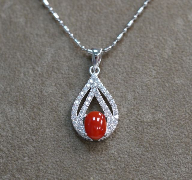 Red Coral Oval Cabochon Pendant Necklace red coral,jewelry,gemstone,diamond,taipei jewelry store