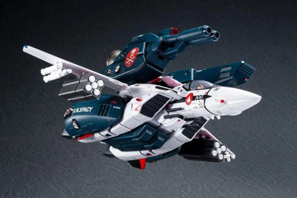 玩具聯合國★ 預購免訂金 Arcadia 超时空要塞 VF-1S 攻擊女武神 一條輝機 1/60 完成品 - 玩具聯合國