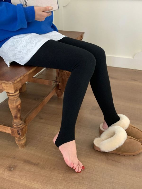 N24-冬天舒舒服服的柔暖踩腳褲襪*2色 