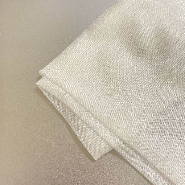 日本製絹製絞巾（28×28cm） 