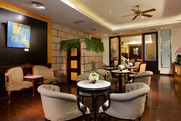 Happiness Hotel walk about 5 mins  to Asia Poker Venue Jianguo,5(N) The lowest price about us$418 