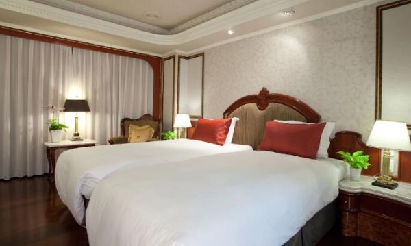 Happiness Hotel walk about 5 mins  to Asia Poker Venue Jianguo,5(N) The lowest price about us$418 