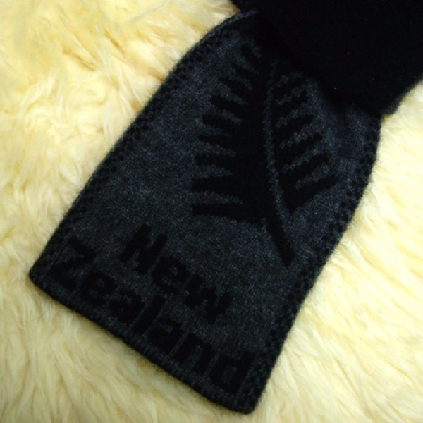 蕨葉雙面紐西蘭貂毛羊毛圍巾 輕巧保暖圍巾懶人圍巾-男用女用-炭灰X黑 圍巾,保暖圍巾,羊毛圍巾