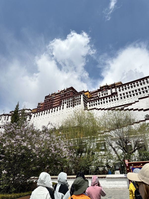 離天空最近的城市 西藏 拉薩布達拉宮 /  財神扎基拉姆寺 人氣聖物 (僅此一團) 